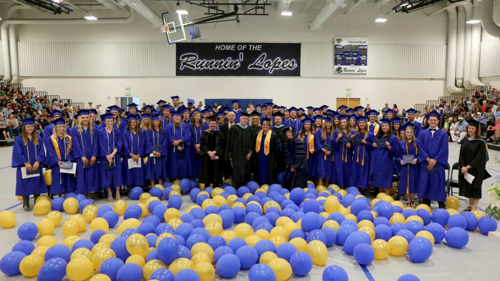 Graduating Students 2017 with Balloons